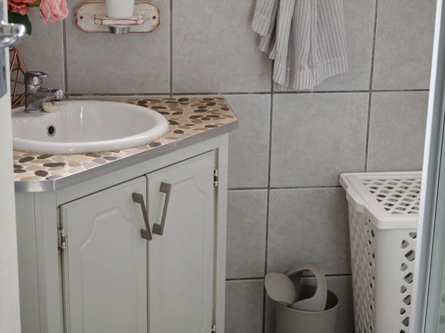 3 Bedroom Property for Sale in Ifafi North West